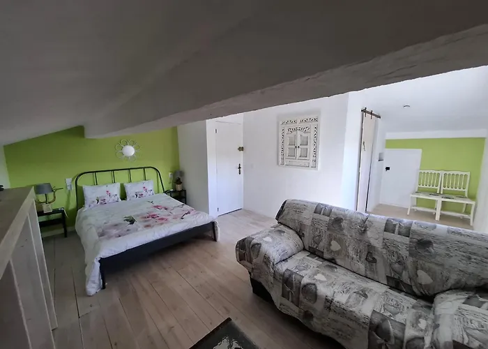 Alojamento de Acomodação e Pequeno-almoço Casinha D'alice Et Serge Cela Velha